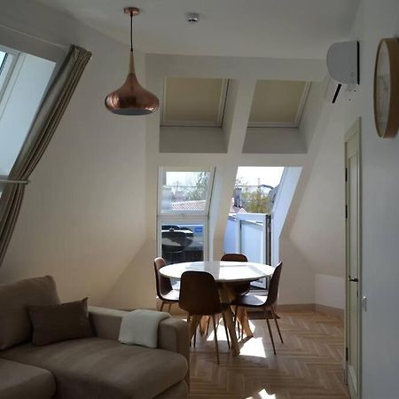 Luxury Apartment With A Balcony And View In Riga Old Town Exteriör bild