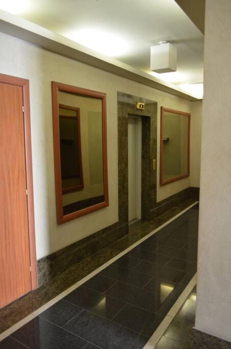 Luxury Apartment With A Balcony And View In Riga Old Town Exteriör bild