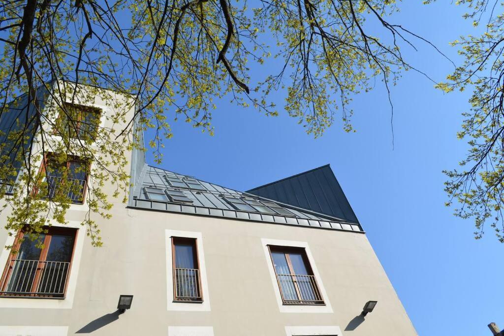 Luxury Apartment With A Balcony And View In Riga Old Town Exteriör bild