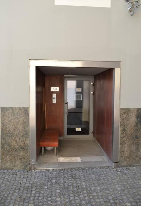Luxury Apartment With A Balcony And View In Riga Old Town Exteriör bild