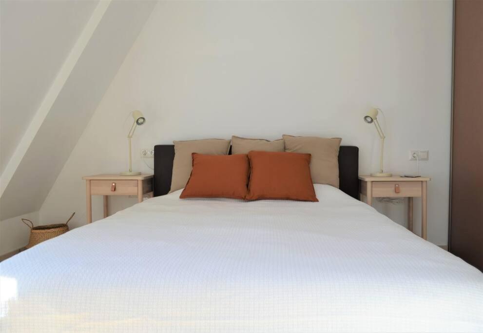 Luxury Apartment With A Balcony And View In Riga Old Town Exteriör bild