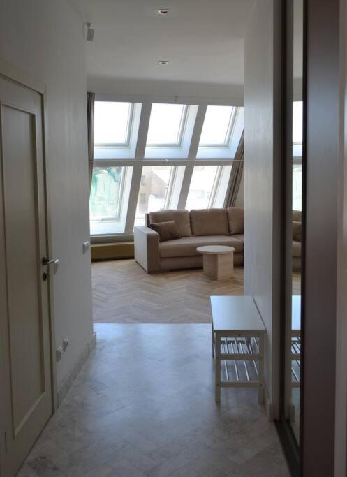 Luxury Apartment With A Balcony And View In Riga Old Town Exteriör bild